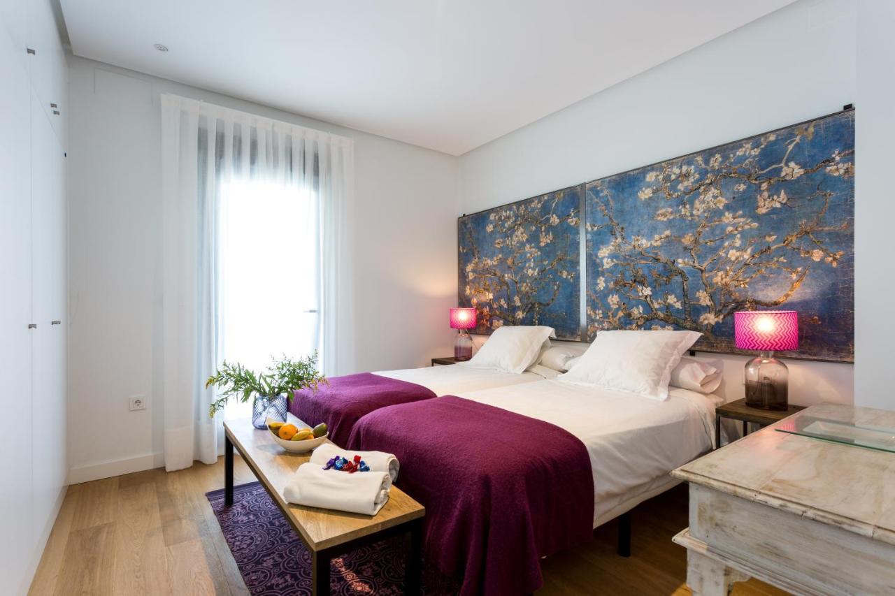 Apartamentos Rg Plaza De Espana 세비야 외부 사진