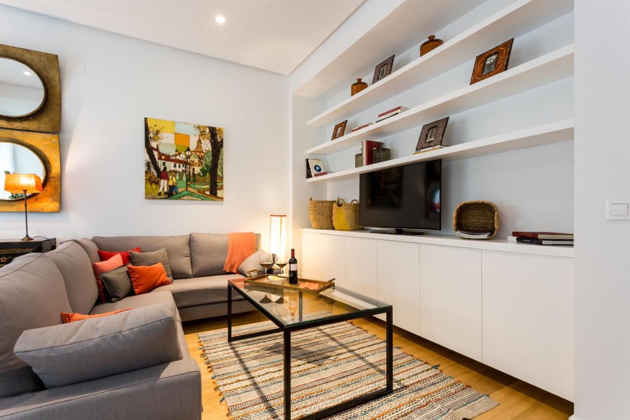 Apartamentos Rg Plaza De Espana 세비야 외부 사진