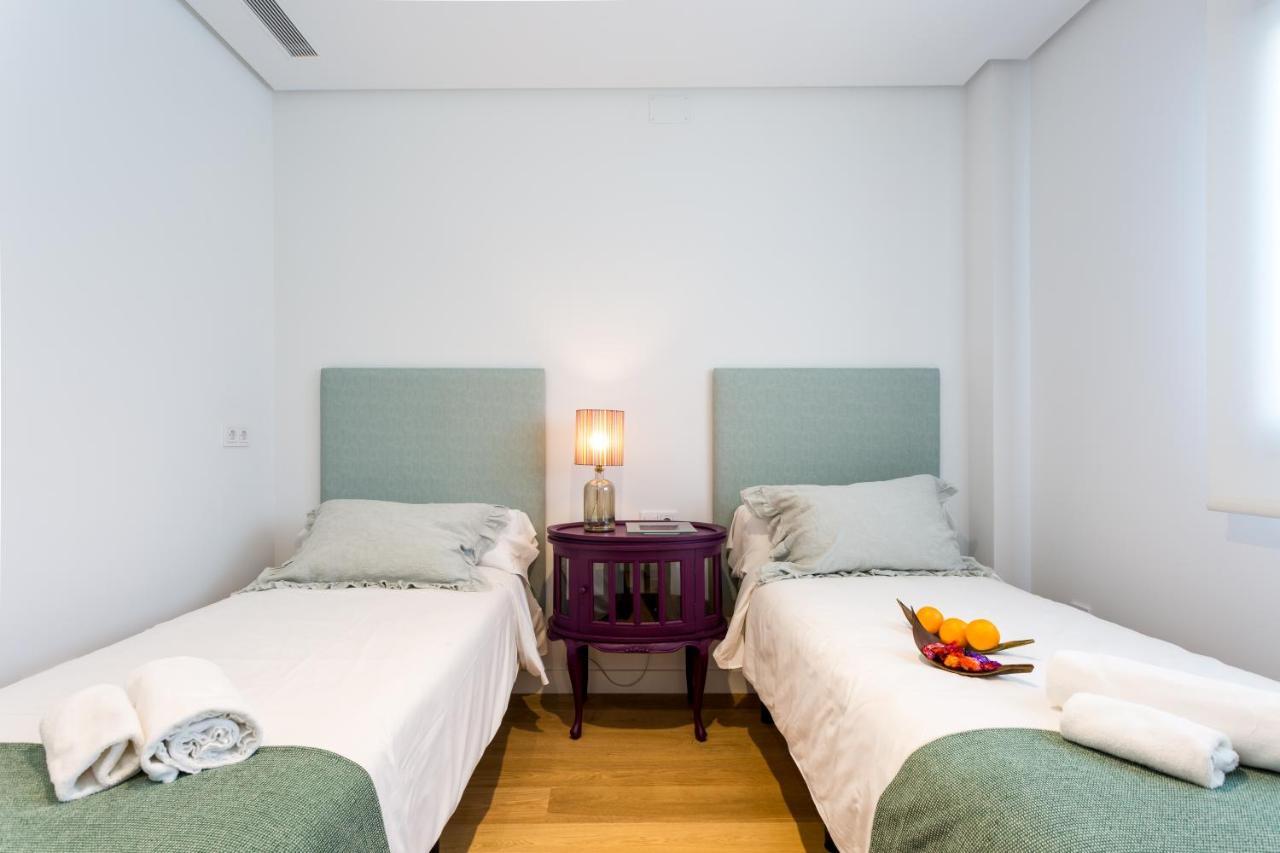 Apartamentos Rg Plaza De Espana 세비야 외부 사진