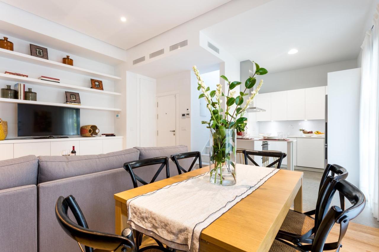 Apartamentos Rg Plaza De Espana 세비야 외부 사진