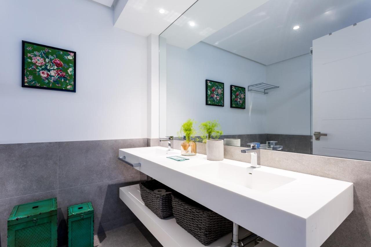 Apartamentos Rg Plaza De Espana 세비야 외부 사진