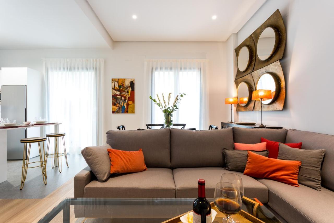 Apartamentos Rg Plaza De Espana 세비야 외부 사진