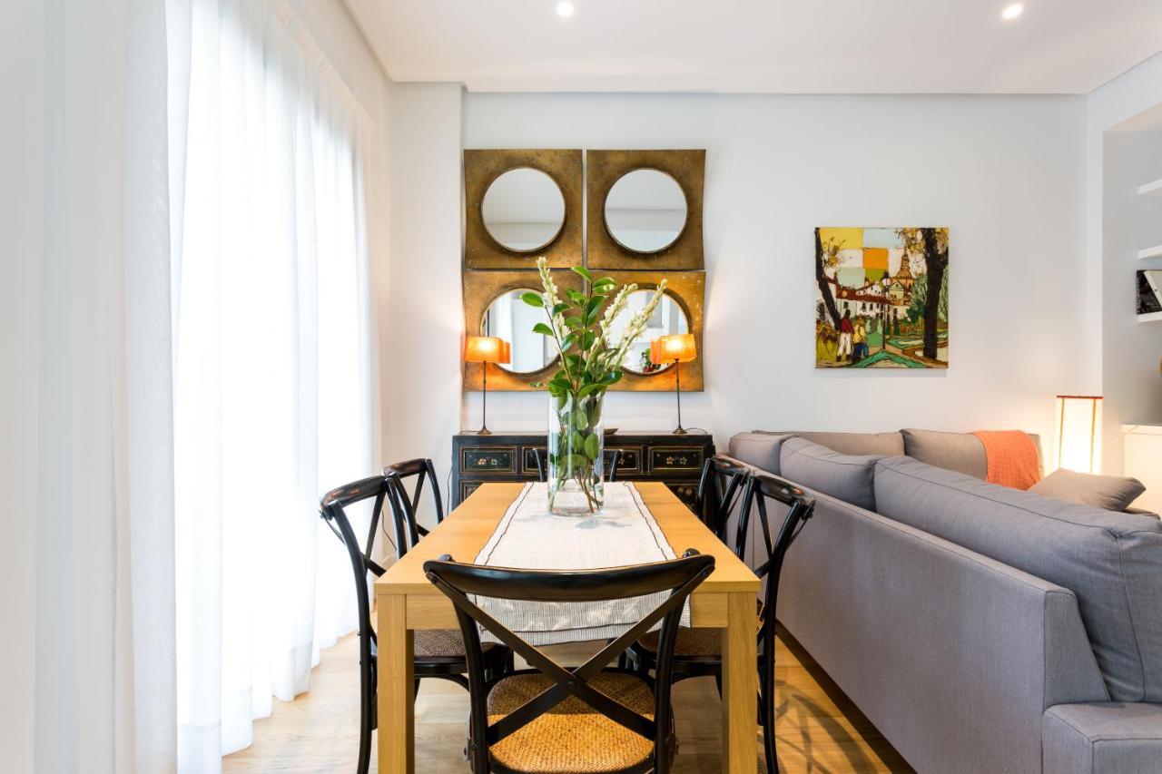 Apartamentos Rg Plaza De Espana 세비야 외부 사진