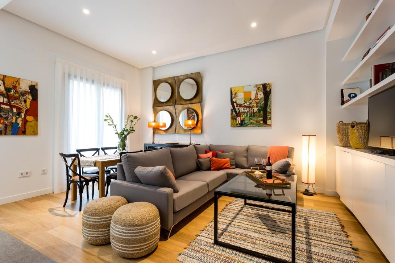 Apartamentos Rg Plaza De Espana 세비야 외부 사진