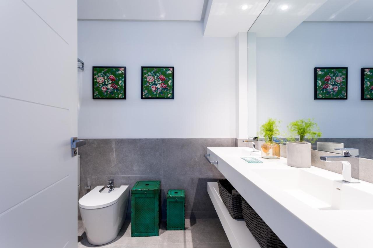 Apartamentos Rg Plaza De Espana 세비야 외부 사진